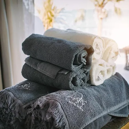 Elista & מלון 3*