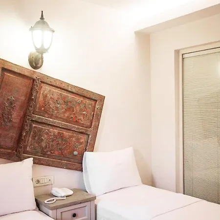 Elista & גולטורקבוקו