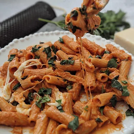 Elista & מלון 3*