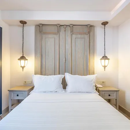 Elista & Hotel Golturkbuku