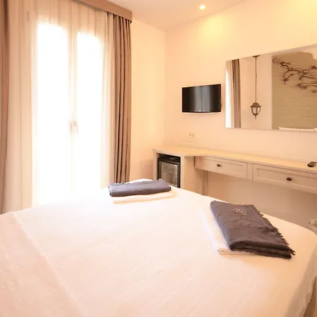 Elista & Göltürkbükü