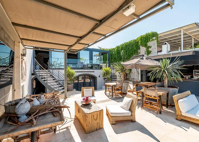 Elista & Hotel 3*
