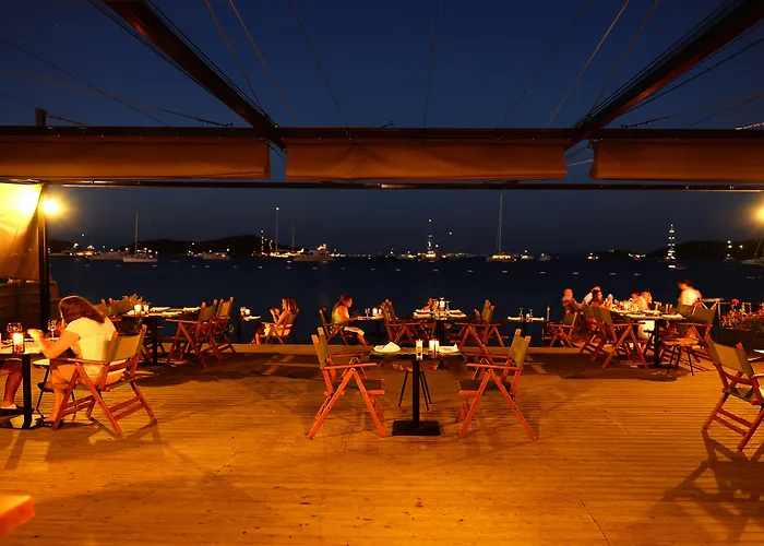 Hotel Elista & 3*